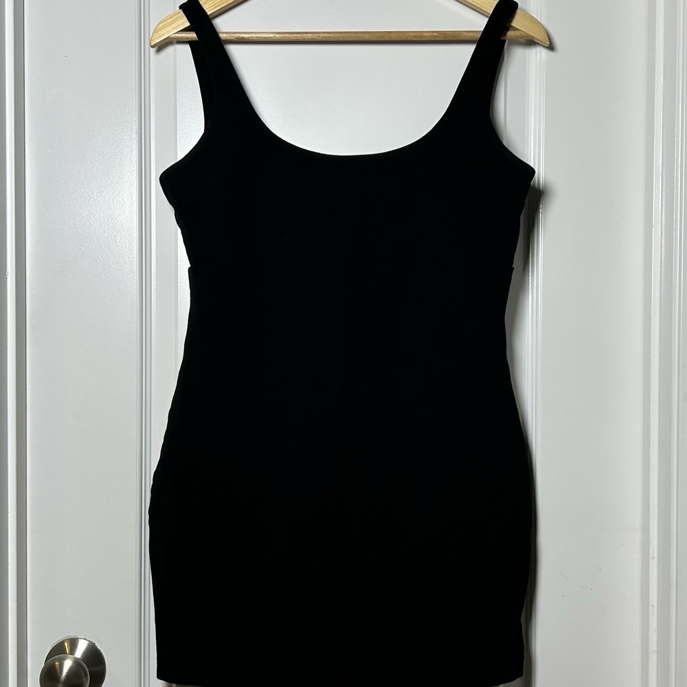 Socialite Black Scoop Neck Stretch Bodycon Mini Dress Chic LBD Party Ready Style